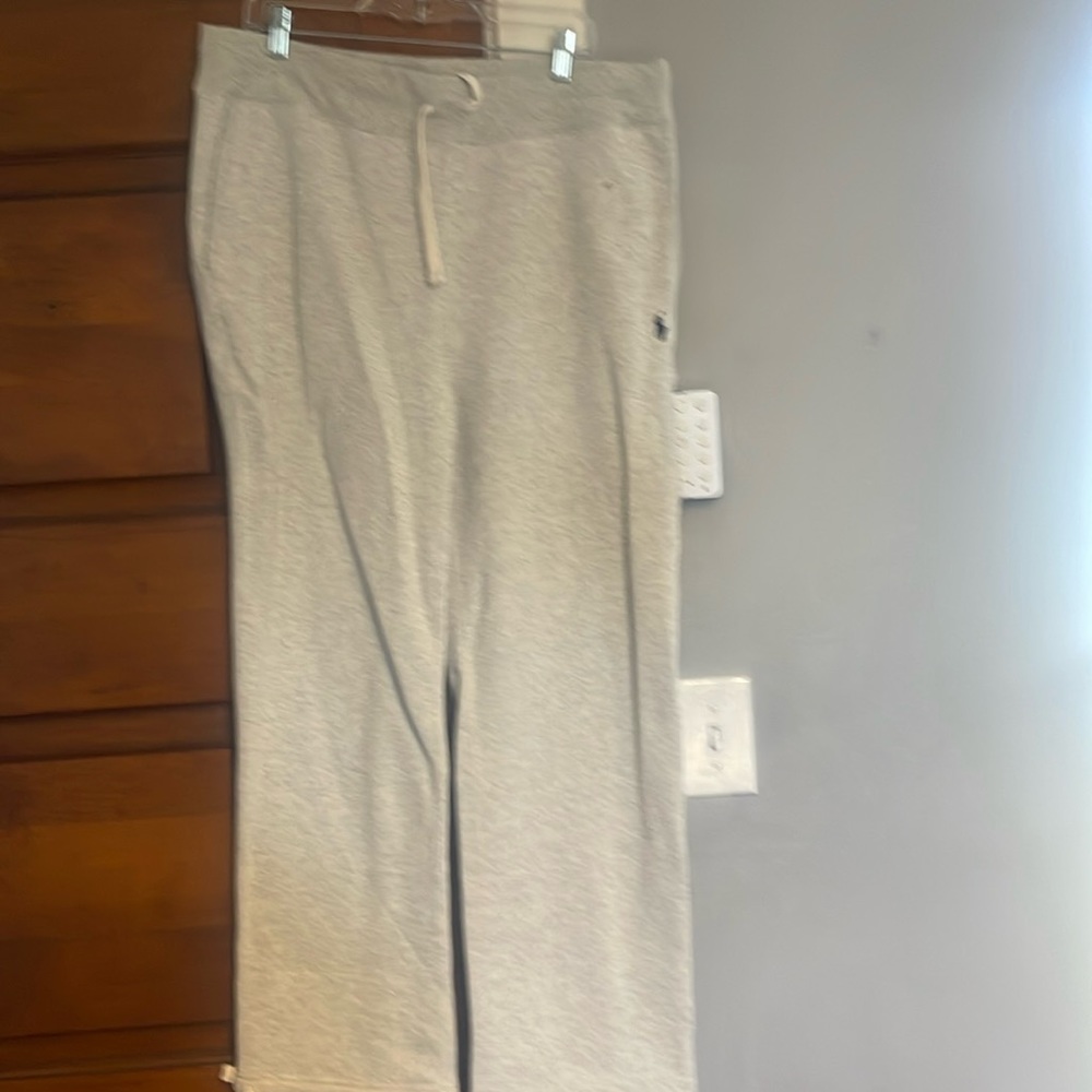 Men’s polo sweatpants